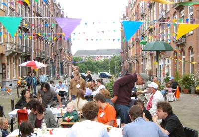 13 Juli 2002, feest in de Delistraat
